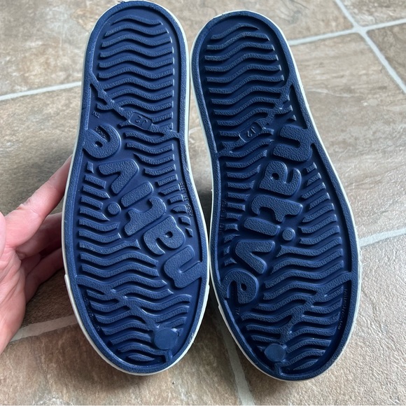 Native Jefferson Kids Slip Ons - Picture 6 of 7